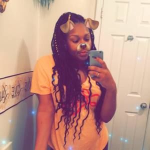 Meet your Posher, Mikayla